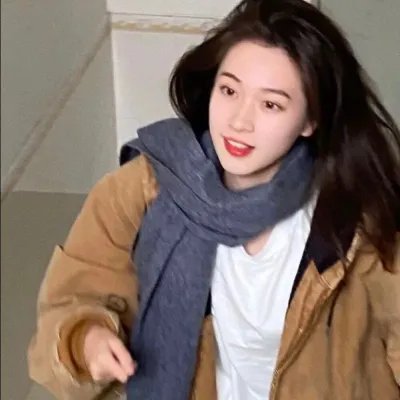 绿茵春色